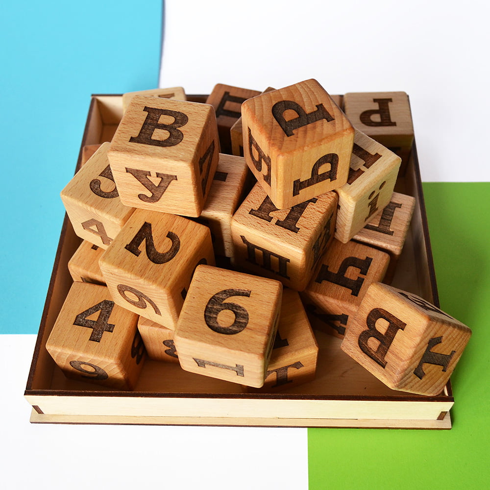 Игра 25 букв. Деревянные кубики с буквами и цифрами. Деревянные кубики с буквами армянскими. Деревянный кубики с буквами цифры лотереи. Кубики-цифры кци0.