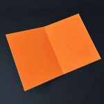 Відкрита листівка для матусі: помаранчева картонна підкладинка з місцем для побажання від руки